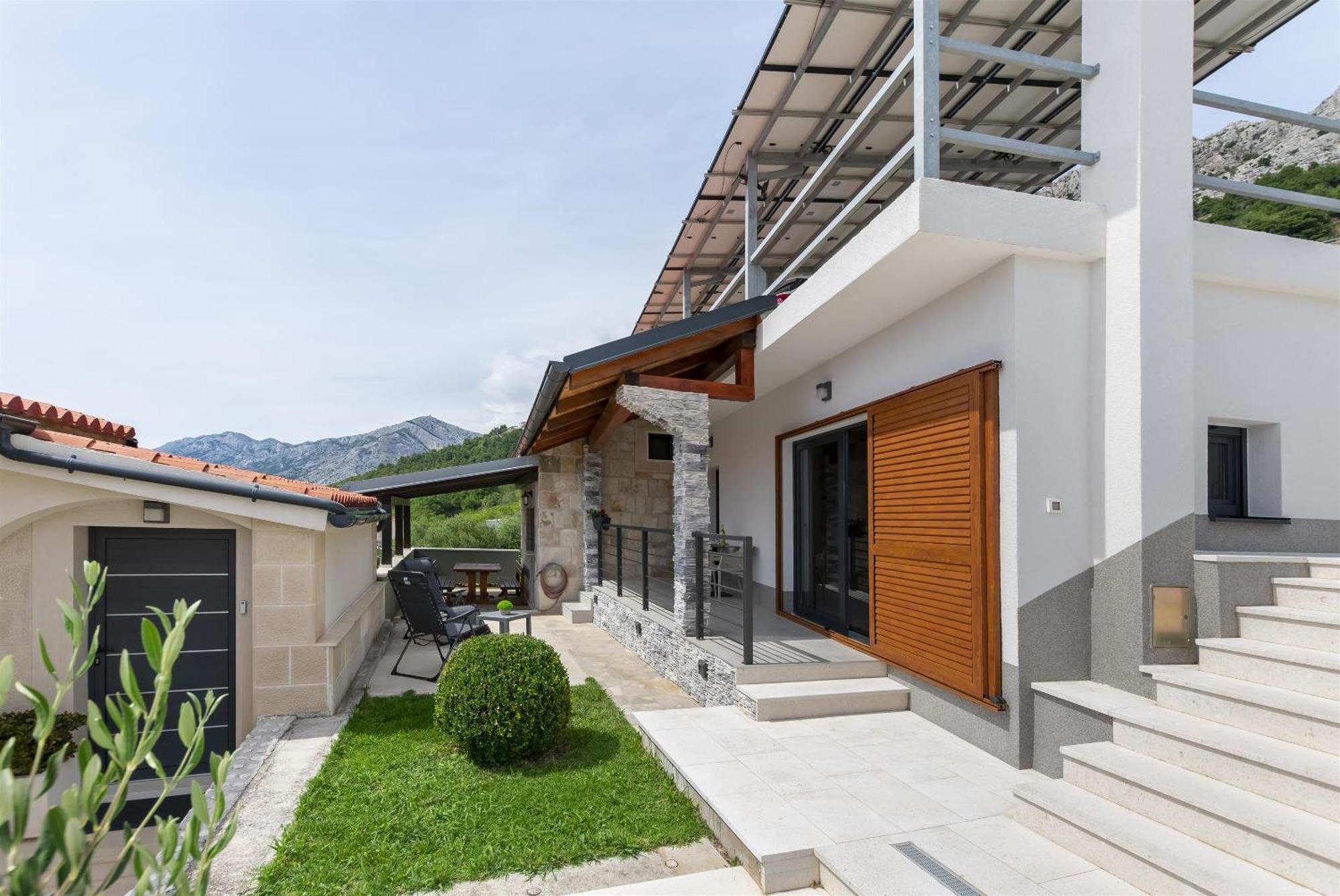 Apartments Vila Nadalina Delux Brela Exterior foto